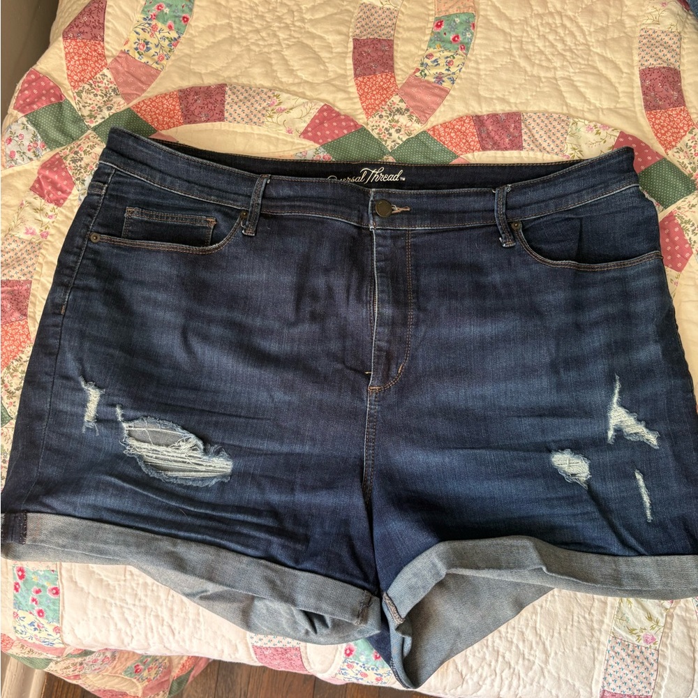 Women's Distressed Cuffed Denim Shorts